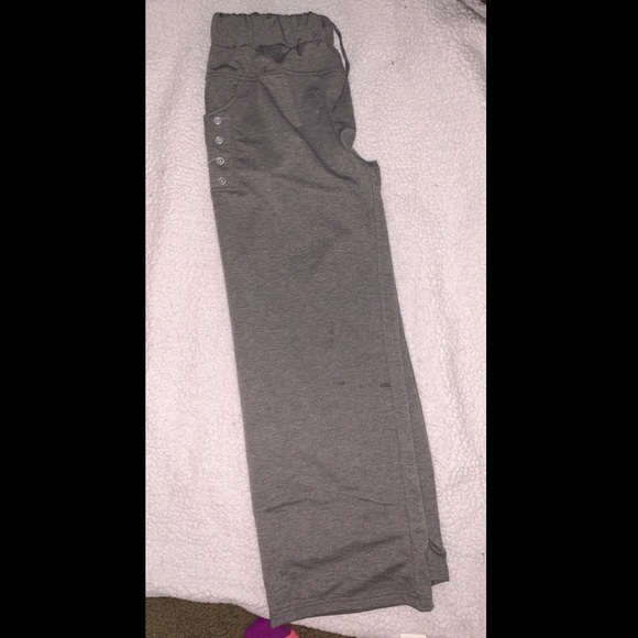 Clothes - Picture 2 of 8